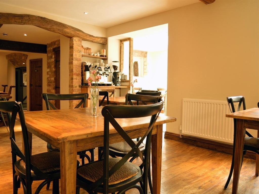 The Plough B&B Bourton-on-the-Water ภายนอก รูปภาพ